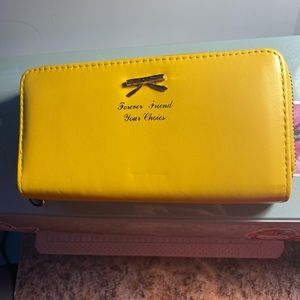 New woman  wallet